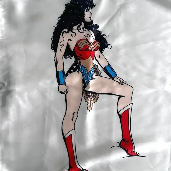 WONDER WOMAN Standed pillow case (1 pillow case only) - Picture 4 of 9